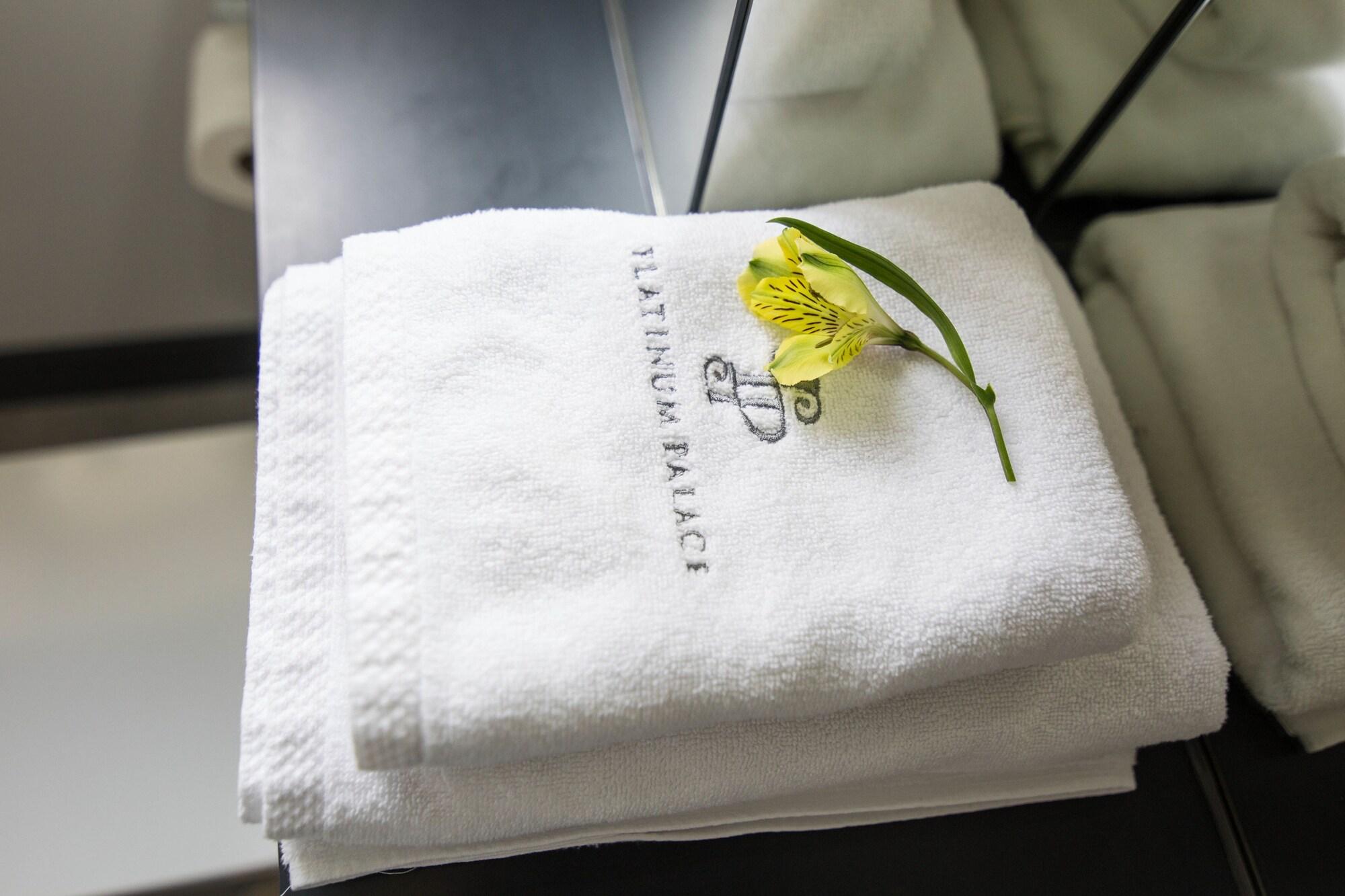 Platinum Residence Boutique Poznan Luaran gambar