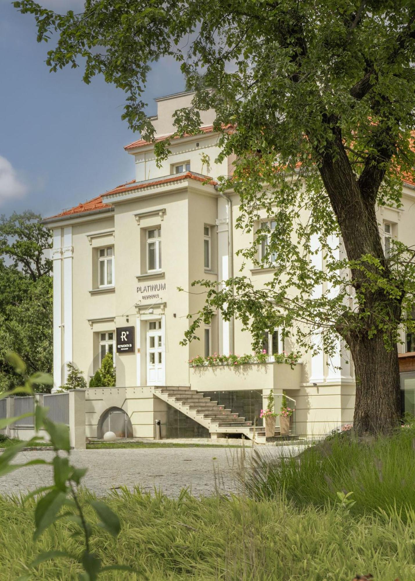 Platinum Residence Boutique Poznan Luaran gambar
